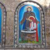 �Nel dipinto con la Madonna del Pozzo la Confraternita mi ha chiesto espressamente di disegnare l�aureola alla donna e di realizzare una tunica a fasce per Ges�...